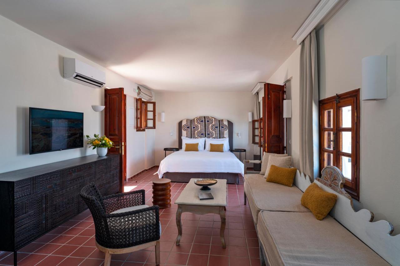 Maris Lindos Suites & Apartments Eksteriør bilde