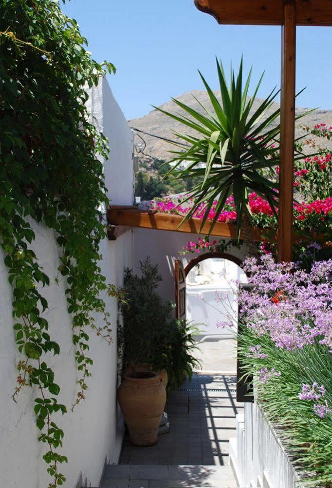 Maris Lindos Suites & Apartments Eksteriør bilde